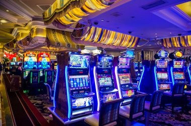 goltogel slot deposit interface showing DANA, OVO, and QRIS payment options